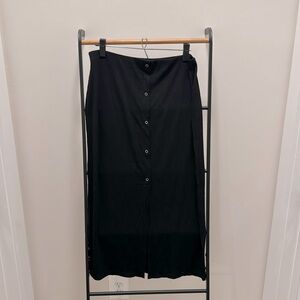 Ribbed Black Midi Skirt